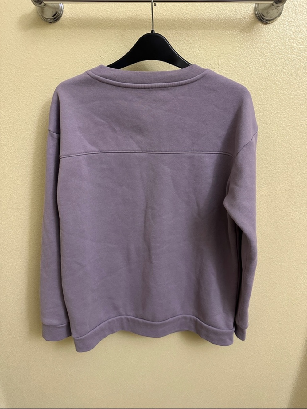 Mondetta Lavender Crewneck Sweatshirt med - Picture 2 of 3